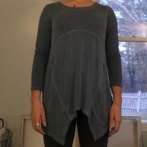 Lucy&Laurel comfy blue long sleeve with pockets
